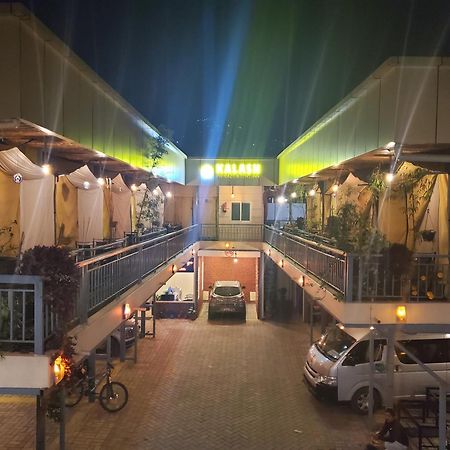 Kalash Parkaze And Tent Inn โพคารา ภายนอก รูปภาพ